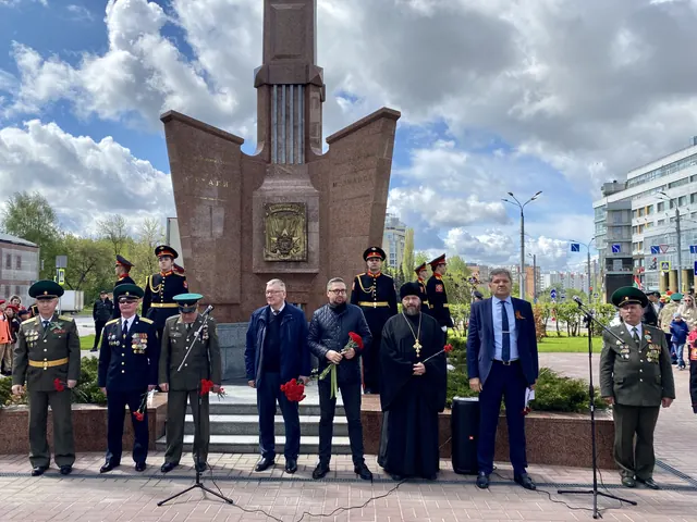 Памятники